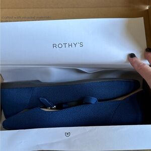 NEW IN BOX Rothy’s The Point Mary Jane II, Bluebell,
Size 8